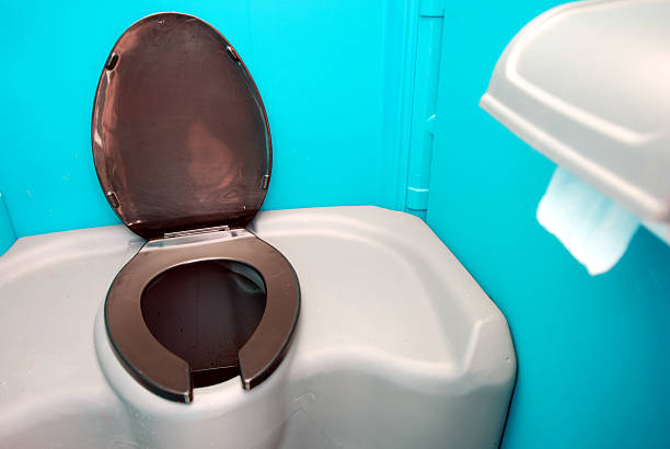 Best Porta potty rental near me  in Kenton, OH